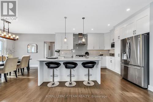 1595 Rangeland Avenue, Ottawa, ON - Indoor Photo Showing Kitchen