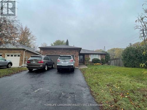 Upper - 2 Gibbon Drive, Barrie, ON - Outdoor