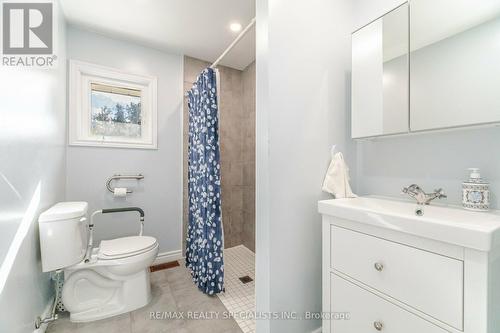 12614 22 Side Road, Halton Hills, ON - Indoor Photo Showing Bathroom