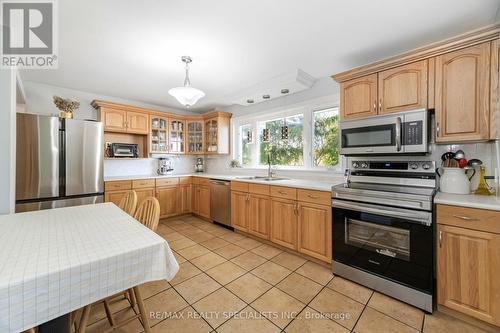 12614 22 Side Road, Halton Hills, ON - Indoor Photo Showing Kitchen With Double Sink