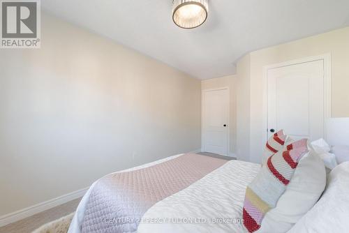 345 Nairn Circle, Milton, ON - Indoor Photo Showing Bedroom