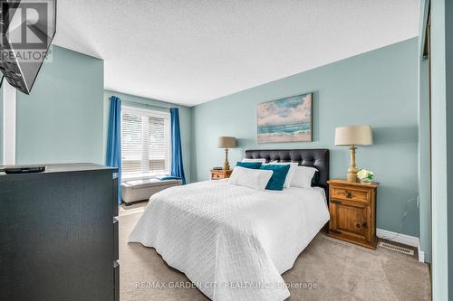 23 - 515 North Service Road, Hamilton, ON - Indoor Photo Showing Bedroom