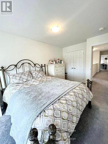 60 - 166 Deerpath Drive, Guelph, ON - Indoor Photo Showing Bedroom