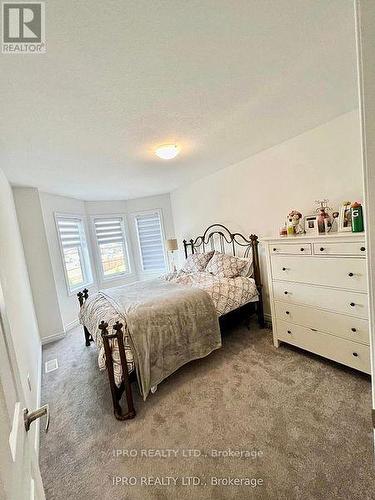 60 - 166 Deerpath Drive, Guelph, ON - Indoor Photo Showing Bedroom