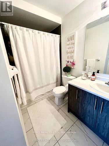 60 - 166 Deerpath Drive, Guelph, ON - Indoor Photo Showing Bathroom