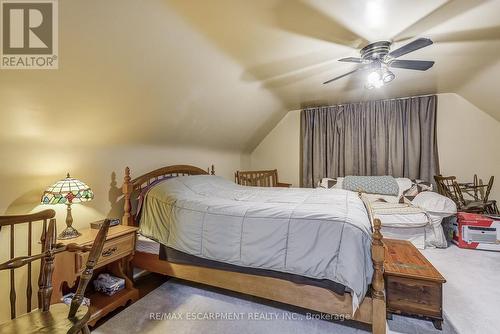 8 Bromley Road, Hamilton, ON - Indoor Photo Showing Bedroom