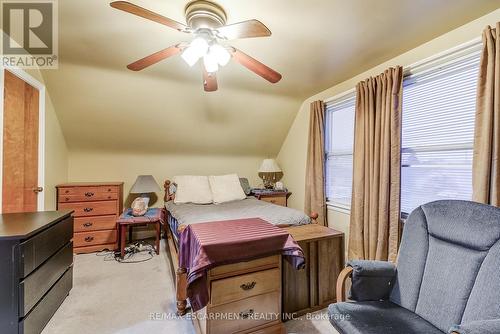 8 Bromley Road, Hamilton, ON - Indoor Photo Showing Bedroom