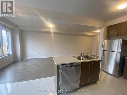 51 - 166 Deerpath Drive, Guelph, ON - Indoor Photo Showing Kitchen With Double Sink