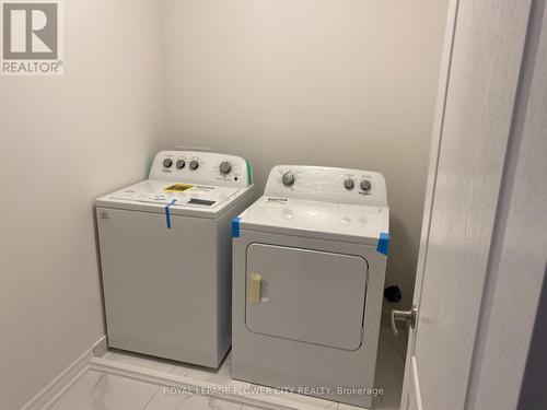 51 - 166 Deerpath Drive, Guelph, ON - Indoor Photo Showing Laundry Room