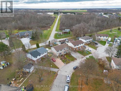 548 Short Street, Petrolia, ON - Outdoor With View