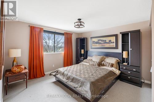 548 Short Street, Petrolia, ON - Indoor Photo Showing Bedroom