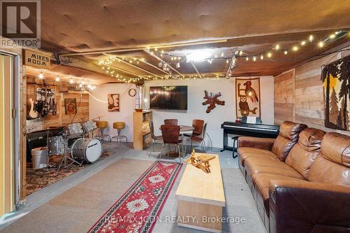 548 Short Street, Petrolia, ON - Indoor Photo Showing Basement