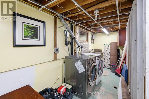 548 Short Street, Petrolia, ON - Indoor Photo Showing Laundry Room