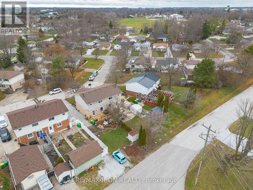 548 Short Street, Petrolia, ON - Outdoor With View