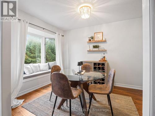 210 Lawrence Lane, Pelham (662 - Fonthill), ON - Indoor Photo Showing Dining Room