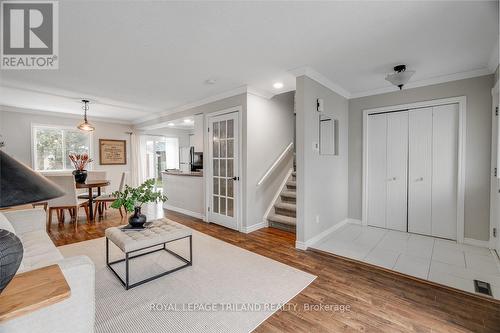 42 Oregon Road, London, ON - Indoor Photo Showing Living Room