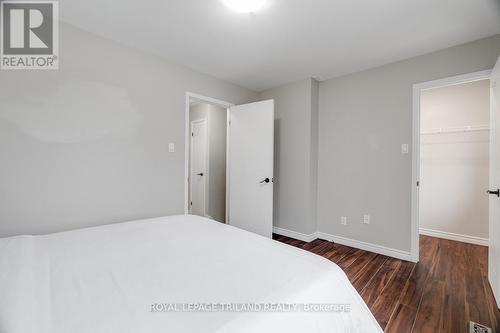 42 Oregon Road, London, ON - Indoor Photo Showing Bedroom