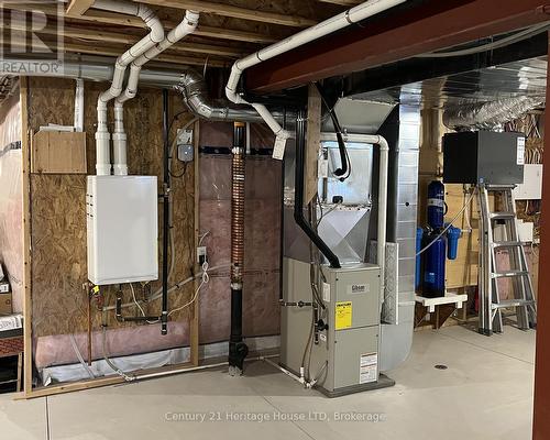 3532 Canfield Crescent, Fort Erie (327 - Black Creek), ON - Indoor Photo Showing Basement