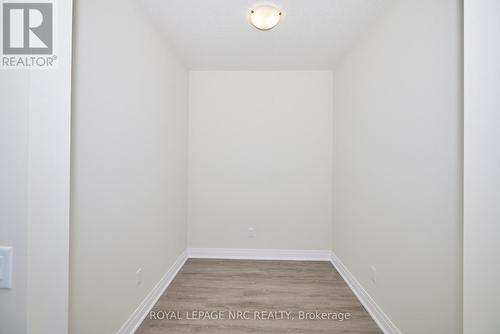 545 - 16 Concord Place, Grimsby (540 - Grimsby Beach), ON - Indoor Photo Showing Other Room