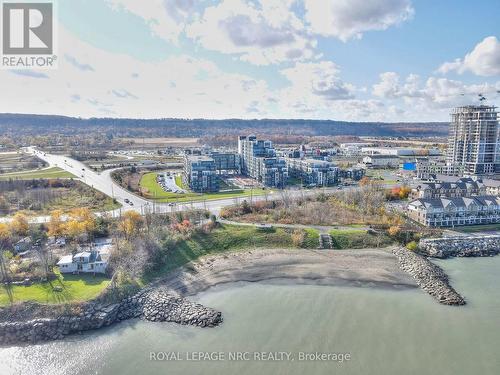 545 - 16 Concord Place, Grimsby (540 - Grimsby Beach), ON - Outdoor With View