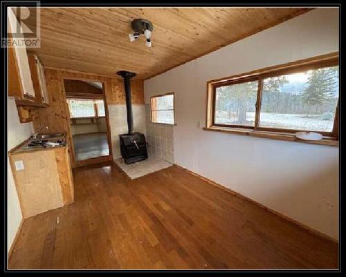 5659 Gilbert Road, Smithers, BC - Indoor Photo Showing Other Room