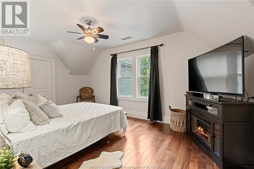 136 Main Street West, Kingsville, ON - Indoor Photo Showing Bedroom