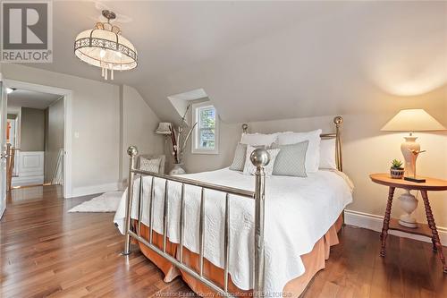 136 Main Street West, Kingsville, ON - Indoor Photo Showing Bedroom