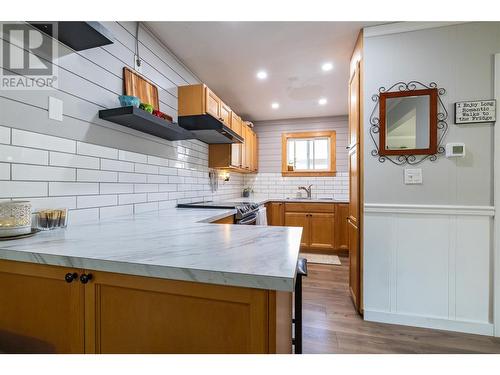 800 Valhalla Drive Unit# 64, Kamloops, BC - Indoor Photo Showing Kitchen With Upgraded Kitchen