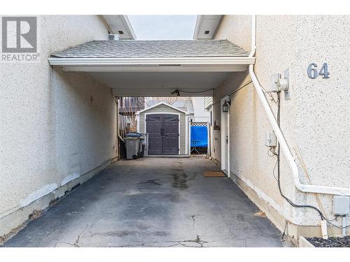 800 Valhalla Drive Unit# 64, Kamloops, BC - Indoor Photo Showing Garage