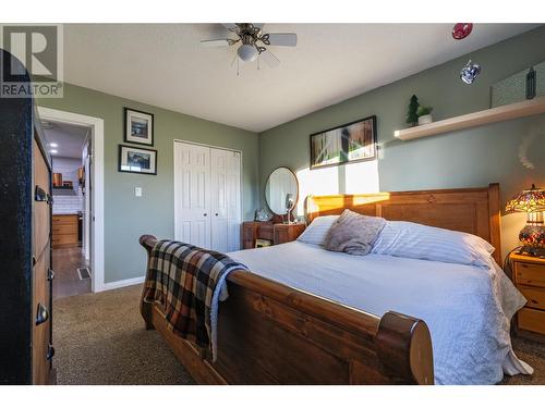 800 Valhalla Drive Unit# 64, Kamloops, BC - Indoor Photo Showing Bedroom