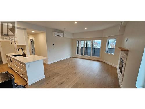 217 Elm Avenue Unit# 301, Penticton, BC - Indoor