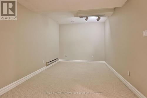 218 Owen Boulevard, Toronto, ON - Indoor Photo Showing Other Room