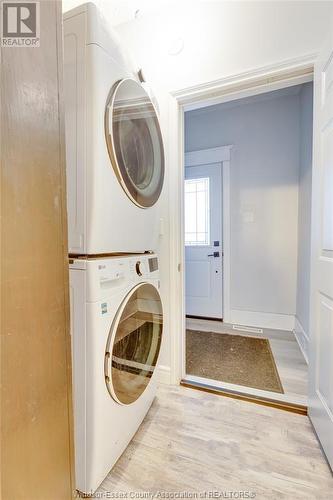 298 George Avenue, Amherstburg, ON - Indoor Photo Showing Laundry Room