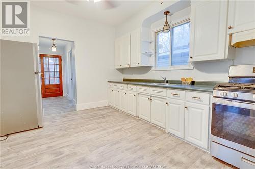 298 George Avenue, Amherstburg, ON - Indoor Photo Showing Kitchen