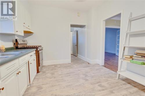 298 George Avenue, Amherstburg, ON - Indoor Photo Showing Kitchen