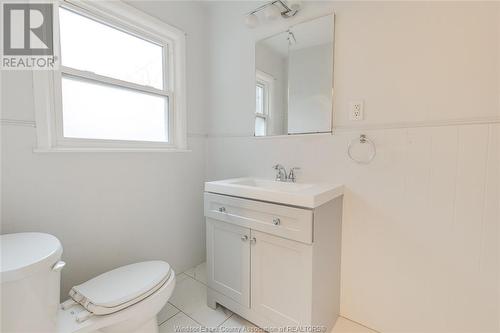 298 George Avenue, Amherstburg, ON - Indoor Photo Showing Bathroom