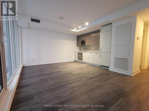 401 - 403 Church Street, Toronto, ON - Indoor Photo Showing Kitchen