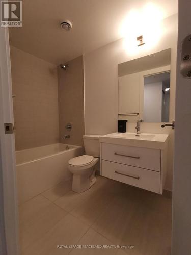 401 - 403 Church Street, Toronto, ON - Indoor Photo Showing Bathroom