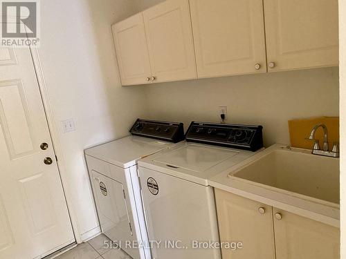 45 Turnberry Crescent, Markham, ON - Indoor Photo Showing Laundry Room