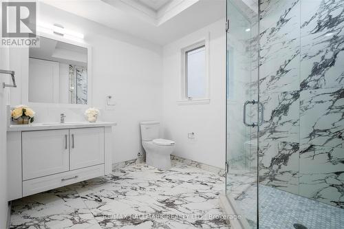 17 Antonio Court, Toronto, ON - Indoor Photo Showing Bathroom