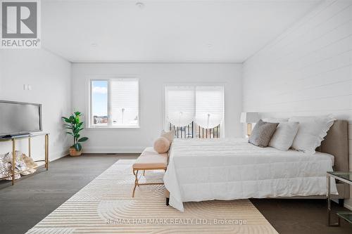 17 Antonio Court, Toronto, ON - Indoor Photo Showing Bedroom