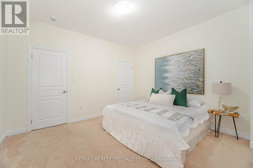 90 Truro Circle, Brampton, ON - Indoor Photo Showing Bedroom