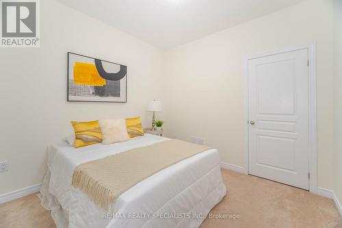 90 Truro Circle, Brampton, ON - Indoor Photo Showing Bedroom