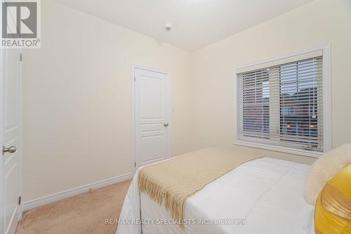 90 Truro Circle, Brampton, ON - Indoor Photo Showing Bedroom