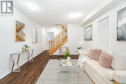 90 Truro Circle, Brampton, ON - Indoor Photo Showing Living Room