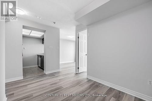 908 - 101 Subway Crescent, Toronto, ON - Indoor Photo Showing Other Room