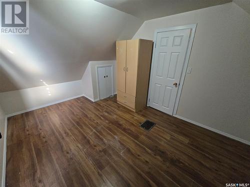 813 Souris Avenue, Weyburn, SK - Indoor Photo Showing Other Room