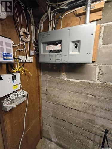 813 Souris Avenue, Weyburn, SK - Indoor Photo Showing Basement