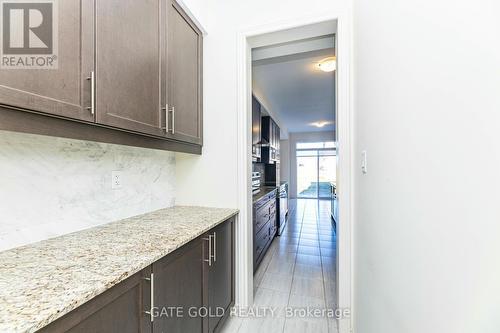 861 Rexton Drive, Oshawa, ON - Indoor Photo Showing Kitchen