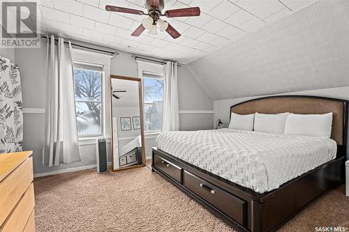 878 5Th Avenue Nw, Moose Jaw, SK - Indoor Photo Showing Bedroom